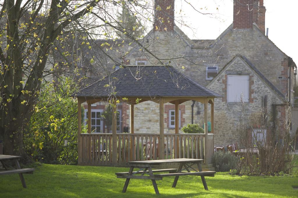 The Trout At Tadpole Bridge Hotell Faringdon Eksteriør bilde